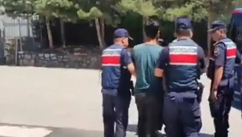 14 İlde DAEŞ Operasyonu: Terörün Kollarına Darbe Vuran 26 Gözaltı