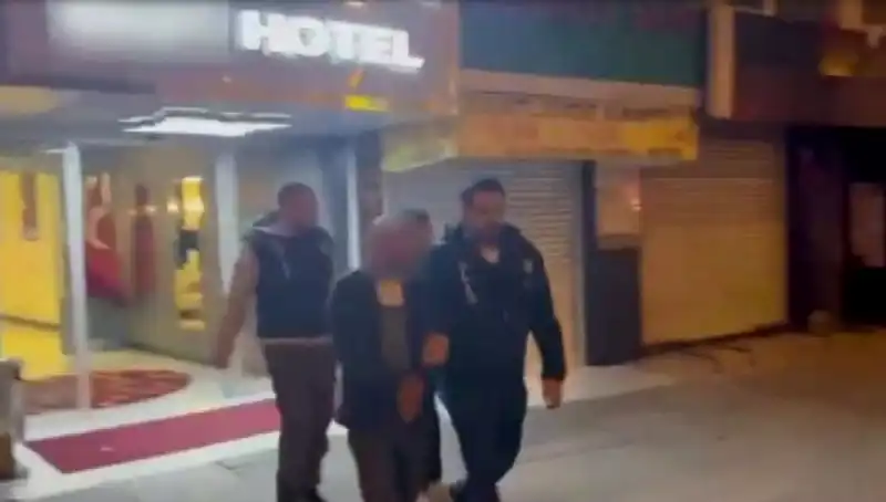Ankara'da Fuhuş Operasyonu: 4 Otel Mühürlendi, 12 Gözaltı!