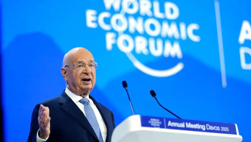 Klaus Schwab, Davos’un Kurucusu Olarak Görevinden Neden İstifa Etti?