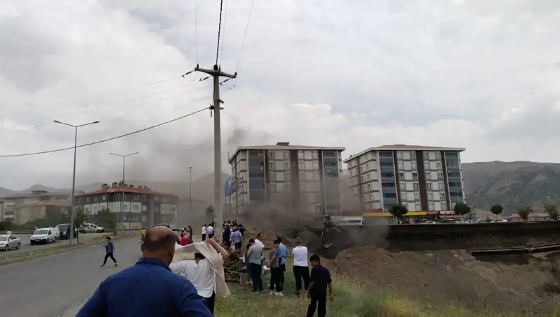 Bitlis'te Doğalgaz Hattında Patlama: Hayat Durdu
