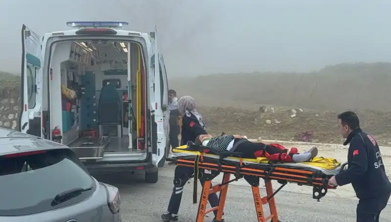 Düzce'de Görüş Mesafesi Düşük, Kazalar Arttı: 6 Yaralı