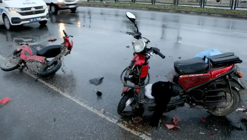 Adana’da Elektrikli Bisiklete Çarpan Otomobilde Facia: 1 Ölü