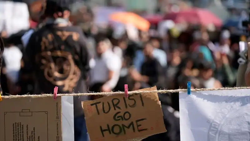 Meksika’da Turist Akınına Karşı Protesto: Yerel Halk Neden İsyan Ediyor?