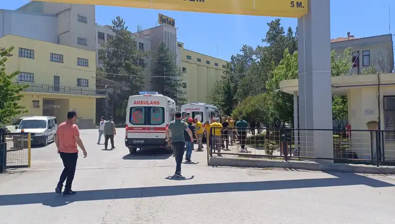 Çorum'da Un Fabrikasında Patlama: 10 Yaralı ve 1 Kişi Ağır Durumda