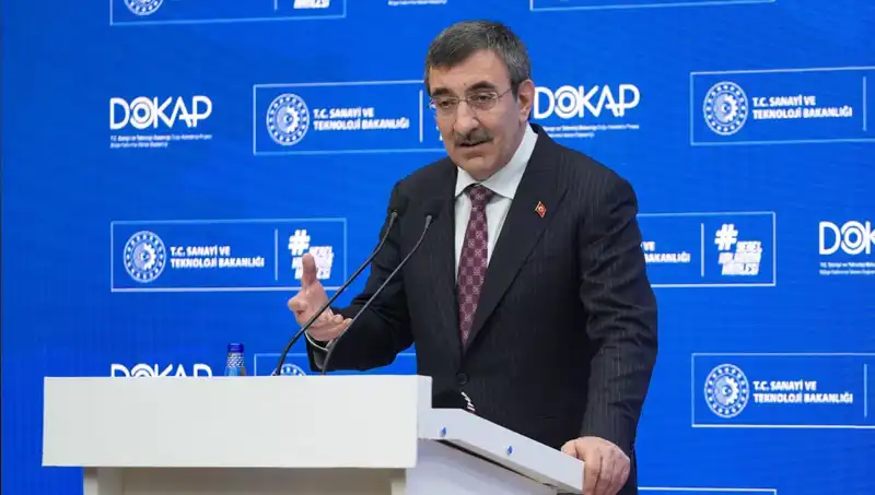 Cevdet Yılmaz’dan Çarpıcı Ekonomi Açıklamaları: Enflasyonu Düşürmek Önceliğimiz