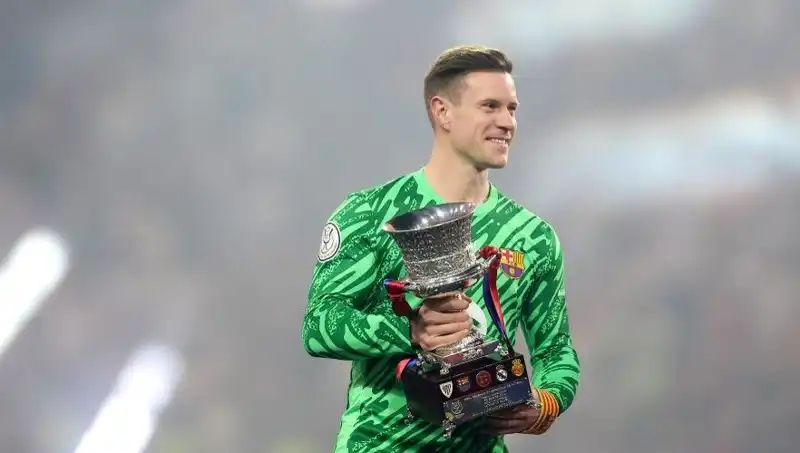 Barcelona'nın Kalesi Ter Stegen Sakatlıktan Dönüyor: Takıma Katılma Zamanı Geldi mi?