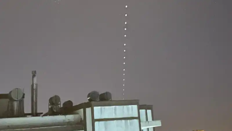 Adana'da Gökyüzünde Starlink Coşkusu: İnsanlar Hayran Kaldı!