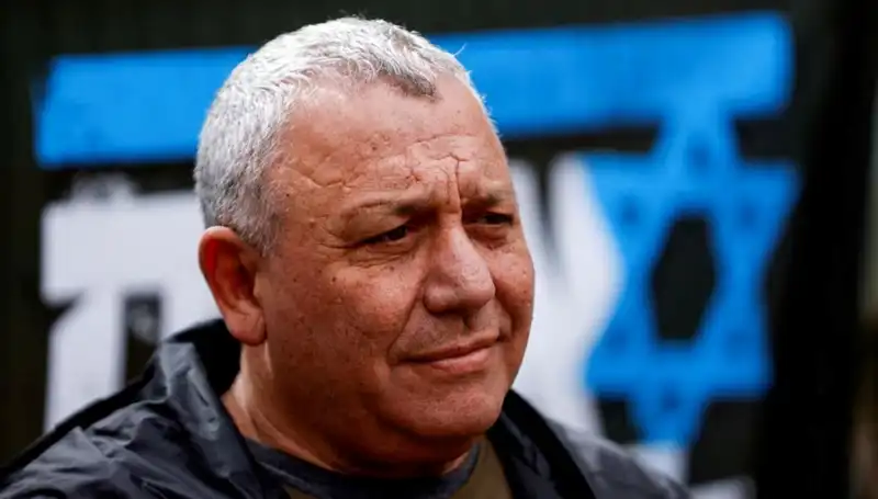 İsrail'de Siyasi Deprem: Gadi Eisenkot İstifa Etti!