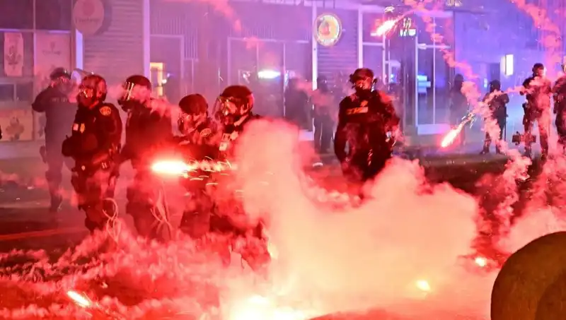 Los Angeles Protestoları: ABD Genelinde Büyüyen İsyanın Sebepleri ve Etkileri