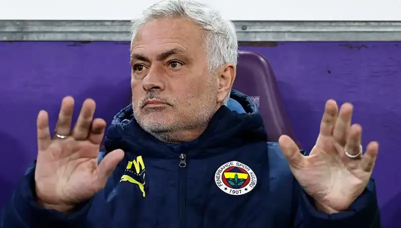 Mourinho, Beşiktaş İle Görüşmeler Yapan Yıldızın Ayrılığını Engelledi