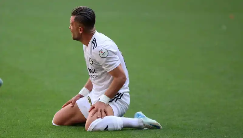 Türkiye Futbolunda Şok Gelişmeler: Küme Düşme, İcra ve Puan Silme Cezaları