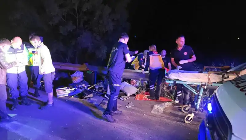 Minibüs Kazasında Yolcular Dehşeti Yaşadı: İşte O Anlar