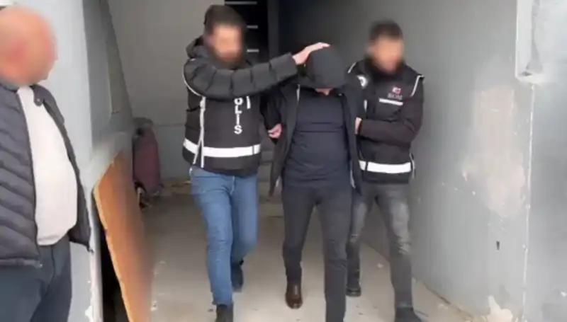 Dört İl Genelinde Gerçekleşen Dev Operasyonda Çeteler Çökertildi