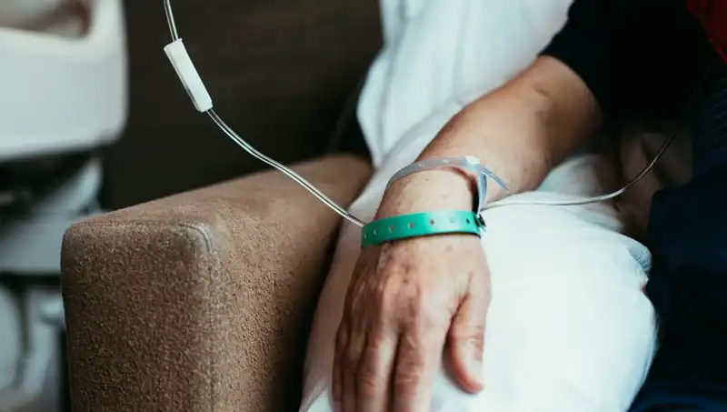 Düğün Stresi Mi, Yoksa Kolon Kanseri Mi? 35 Yaşındaki Adamın Şaşırtıcı Hikayesi
