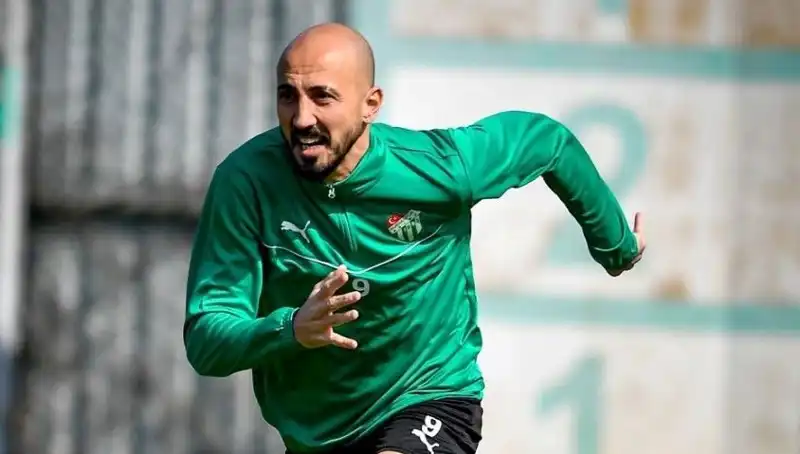 Milli Futbolcunun Yeni Rotası: 2. Lig'de Geçireceği Kariyer Dönemi