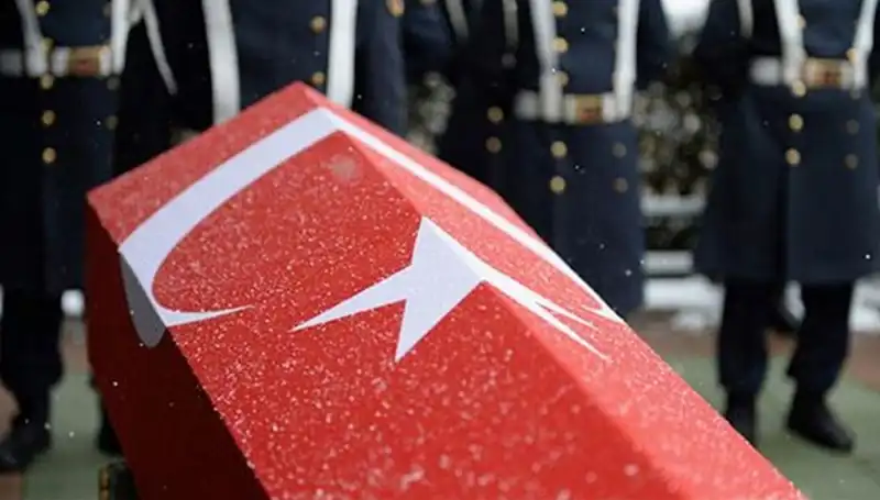 Pençe Kilit Operasyonu'nda Yaralanan Askerimiz Şehit Düştü: Ulusun Yası