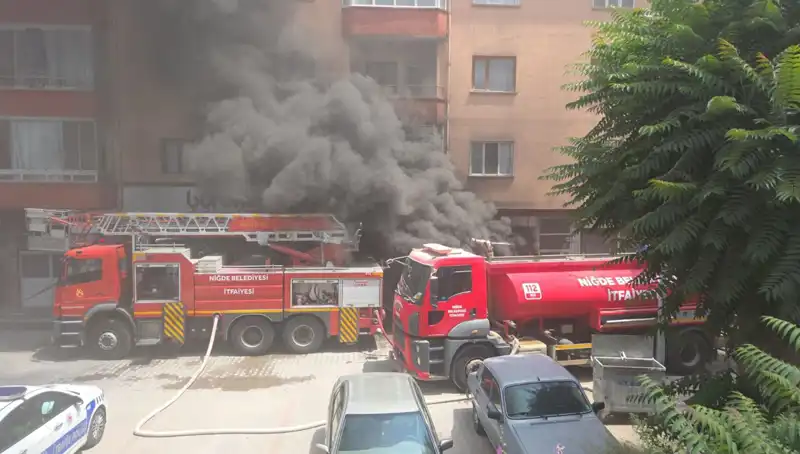 Niğde’deki Beyaz Eşya Deposunda Sıra Dışı Yangın! Olayın Sebebi Ne?