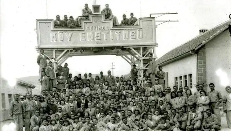 Köy Enstitüleri: 17 Nisan'ın Önemi ve Gelişimi Nedir?