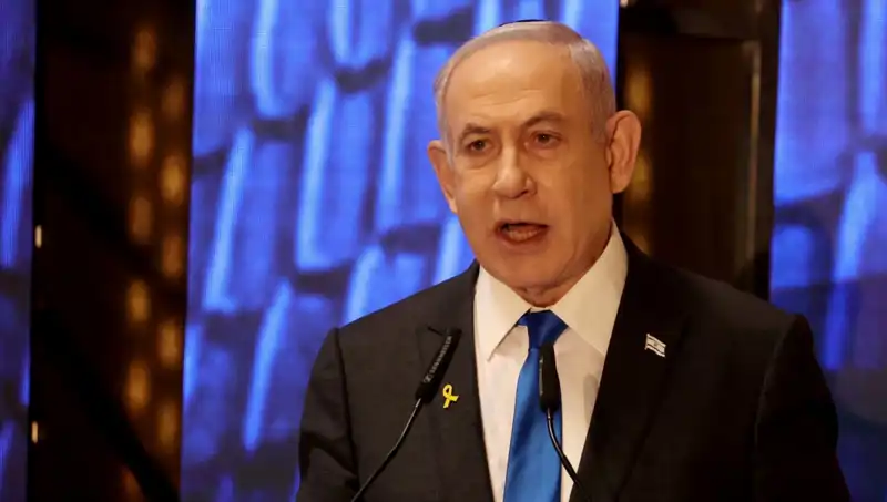 Macron'a "Canın Cehenneme" Demişti: Netanyahu Oğlunu Neden Savundu?