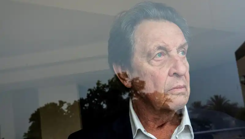 Elon Musk’ın Babasından Şok Edici İtiraflar: 3 Cinayet ve Büyücülük Suçlamaları