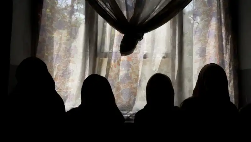 Taliban, Kadın Yazarların Eserlerini Yasaklayarak Seslerini Susturdu