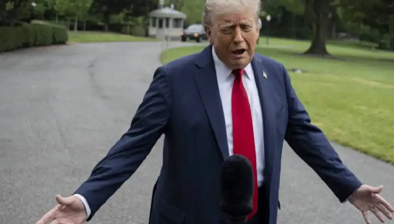 Trump'tan Tartışmalı Açıklama: Ülkeler Neden Savaşmalı?