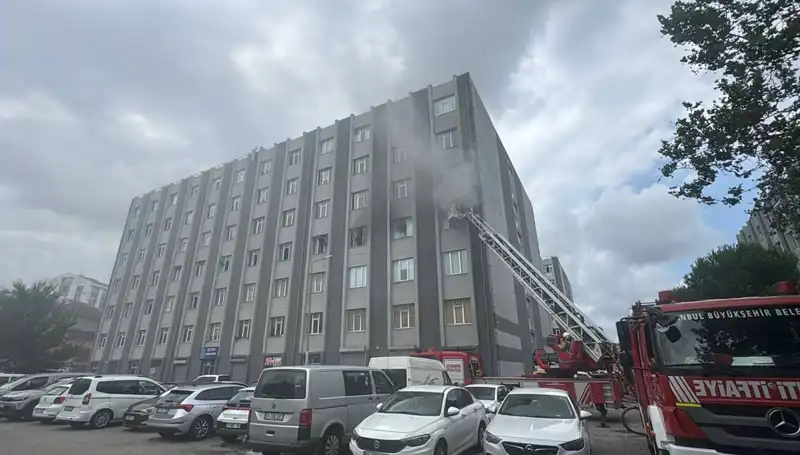 Çorap İmalathanesinde Çıkan Yangın, Şehri Alyans Kimiyle Sarstı!