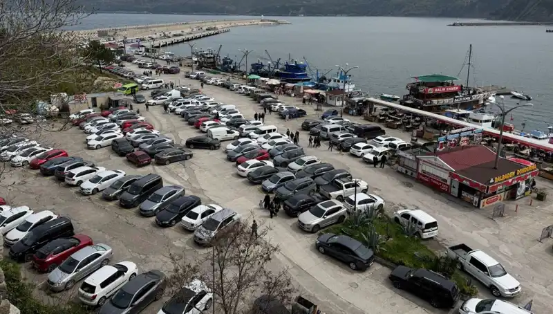 Bayram Tatilinde İlçeye Gelen Araç Sayısı 14 Bin 600'ü Geçti!