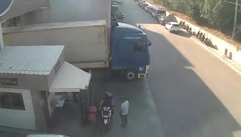 Türkiye’de Nakliye Şebekesinde Büyük Operasyon: Milyonlarca Liralık Ürün Ele Geçirildi