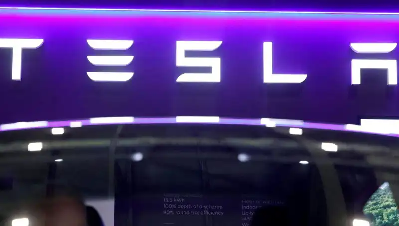 Tesla'nın Sürücüsüz Taksi Deneyimi "Robotaxi" Dünyaya Tanıtıldı