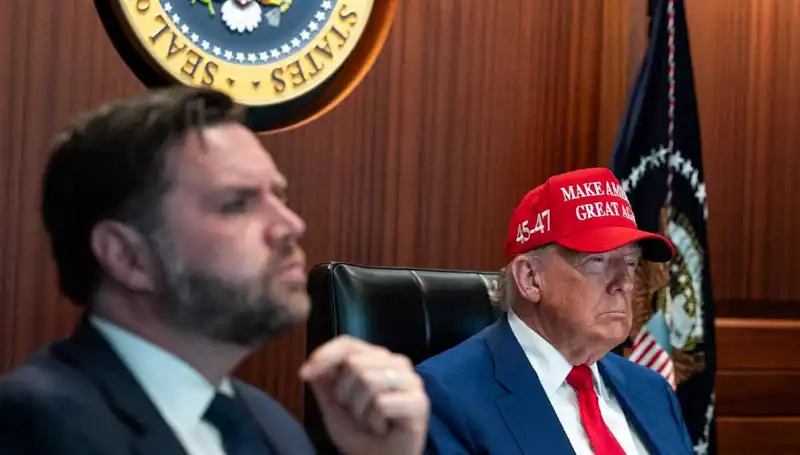 Trump'ın Azil Tasarısı Reddedildi: Siyasi Gelişmeler ve Sonuçları