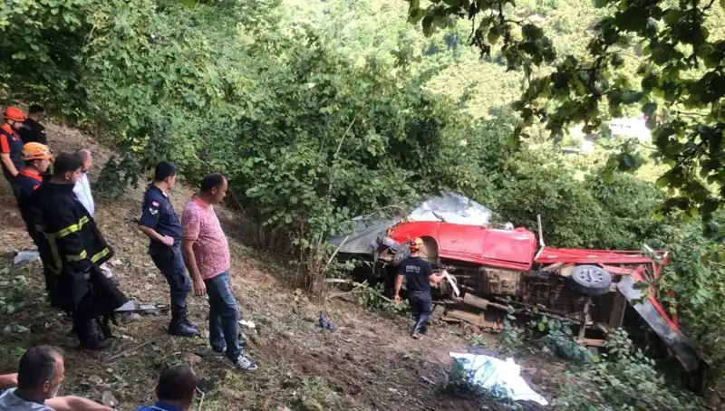 Fındık İşçilerini Taşıyan Araç Kaza Yaptı: Hayat Kurtaran Olay Detayları