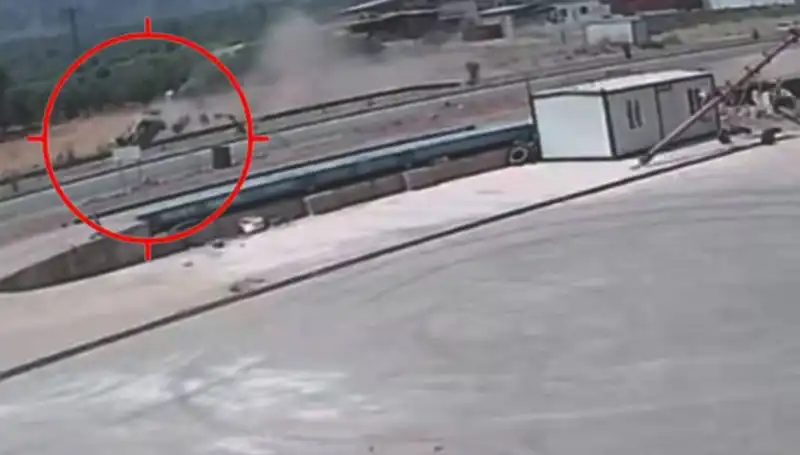 Gaziantep'te Trafik Faciası: Hayatını Kaybeden Sürücü Geride Bıraktı