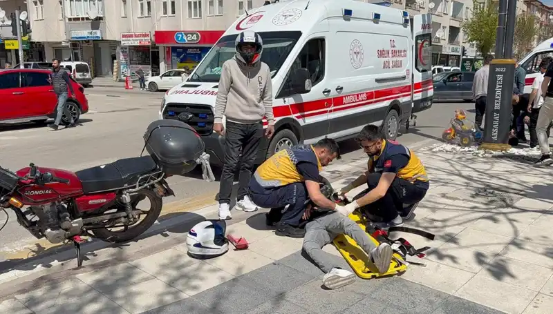 Aksaray'da Motosiklet Kazası: İki Genç Yaralı, Olayın Ayrıntıları Şok Ediyor