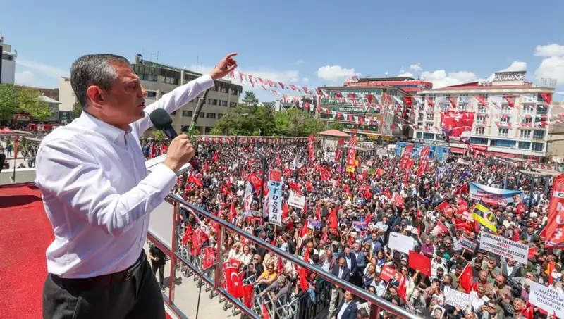 Özgür Özel: "Örgütün Silah Bırakmasını Tüm Gücümüzle Destekleyeceğiz"