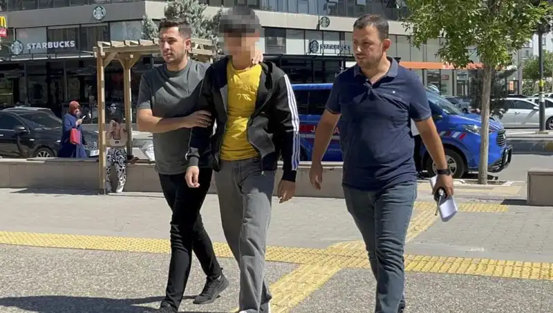 Tartışma Sonrası Ağabeyini Bıçaklayan Kardeş Tutuklandı