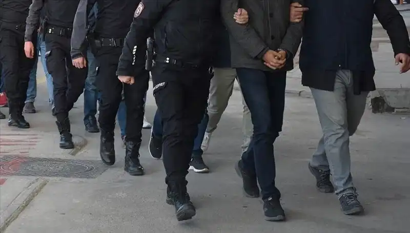 5 İlde FETÖ Operasyonu Alevlendirdi: 10 Kişi Gözaltında!