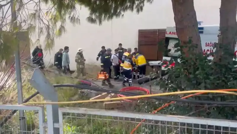 İstanbul'da Trafo Merkezinde Şoke Eden Patlama: İşçi Ağır Yaralı