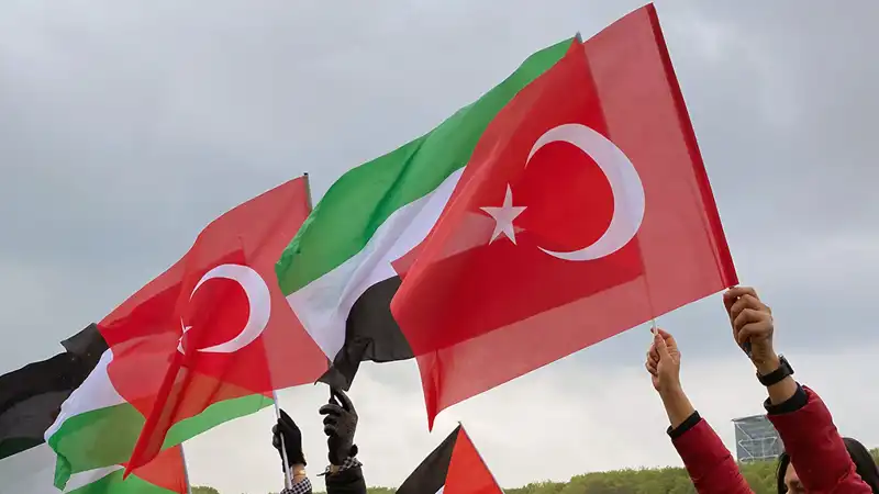 Dünyanın Dört Bir Yanında Gazze İçin Geniş Kapsamlı Protestolar Düzenleniyor