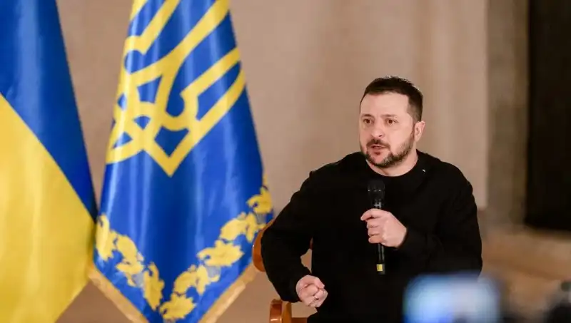 Zelenski, Moskova’nın Kiev Bombasına Barış Mesajıyla Yanıt Verdi