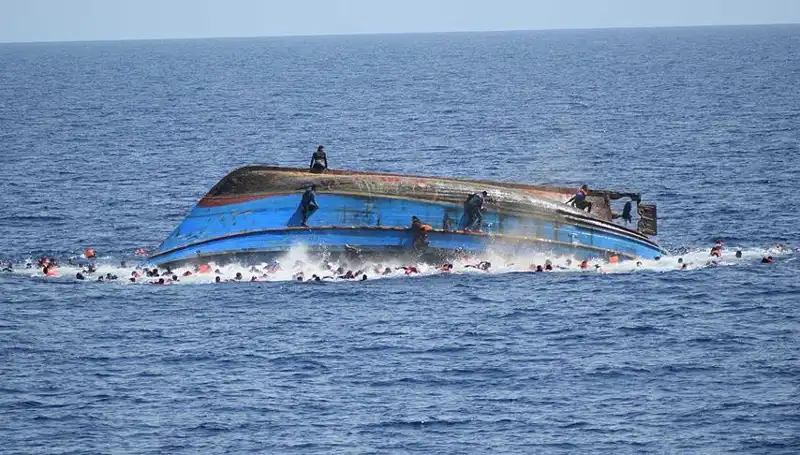 Filipinler'de Gemi Alabora Oldu: Trajik Olayda 4 Kişi Hayatını Kaybetti
