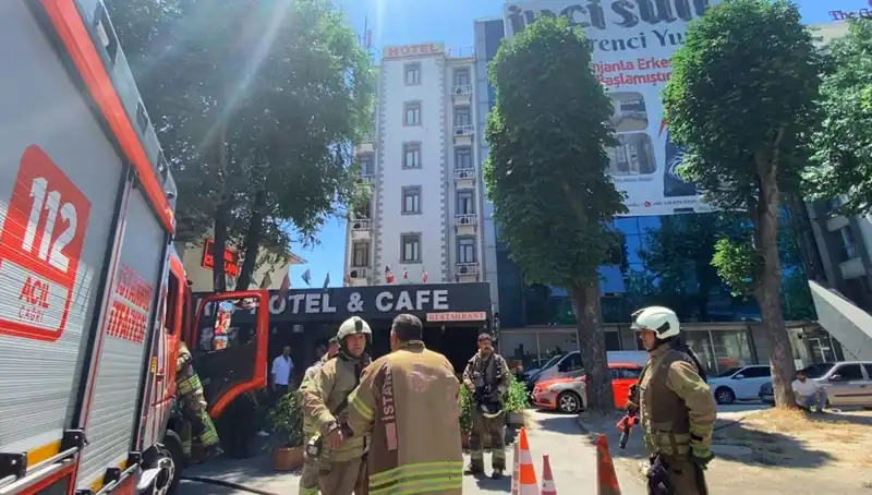 Fatih'te Otel Yemekhanesinde Çıkan Yangın: Panik İçinde Kurtuluş Mücadelesi