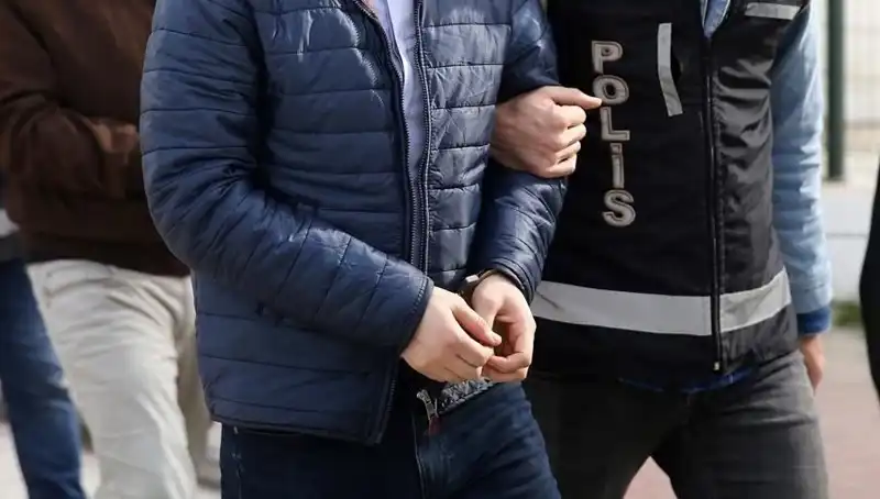 Hırsızlık Çetesi Suçüstü: Emniyetten 5 Tutuklama!