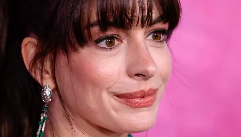 Hollywood’un Ürkütücü Estetik Trendleri: Ölü İnsan Derisi Enjeksiyonu