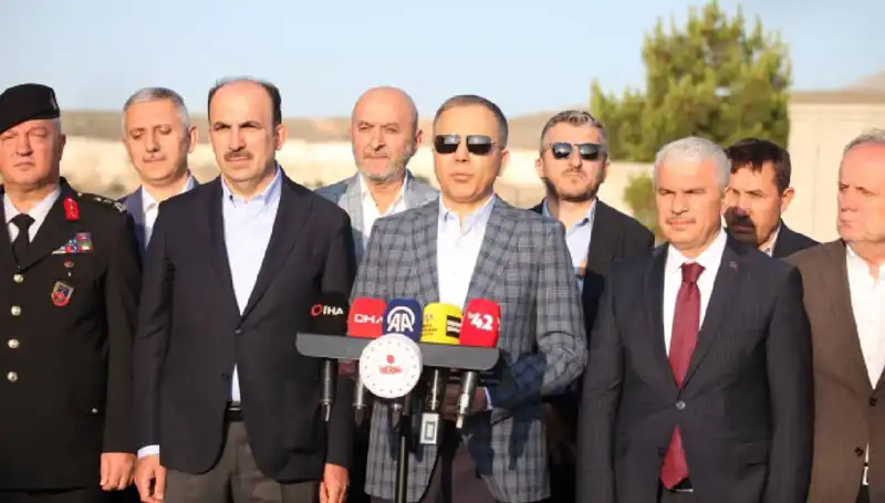Bayramda Trafik Kazalarının Önüne Geçmek İçin Bakan Yerlikaya'dan Önemli Uyarılar
