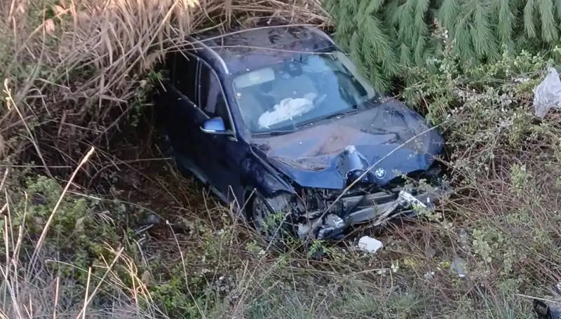 Otomobilin Şarampole Uçması Sonrası Sürücü ve Yolcu Durumu Nasıl?