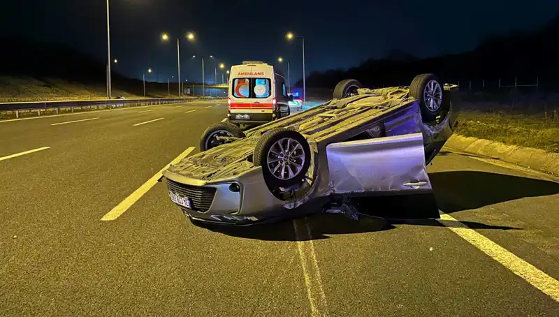 Kuzey Marmara Otoyolu'nda Korkutan Kaza: İki Otomobil Çarpıştı, Yaralılar Var