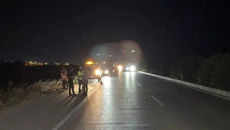Adana’da Üç Araçlık Zincirleme Trafik Kazasında Yaralılar Var!