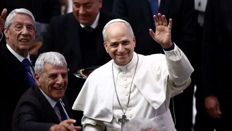 Papa Leo'nun Soyadı: Arka Plandaki Büyüleyici Aşk Hikayesi