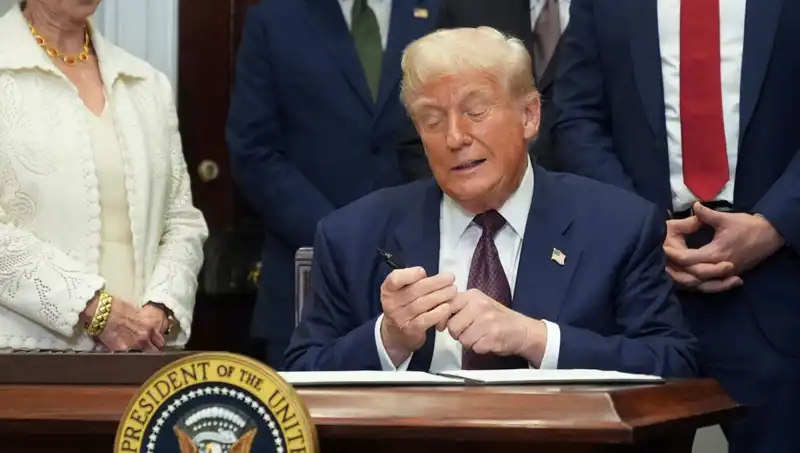 Trump, Beyaz Saray’ı Yeniden Şıklıkla Donatacak: 200 Milyon Dolar Harcayacak!